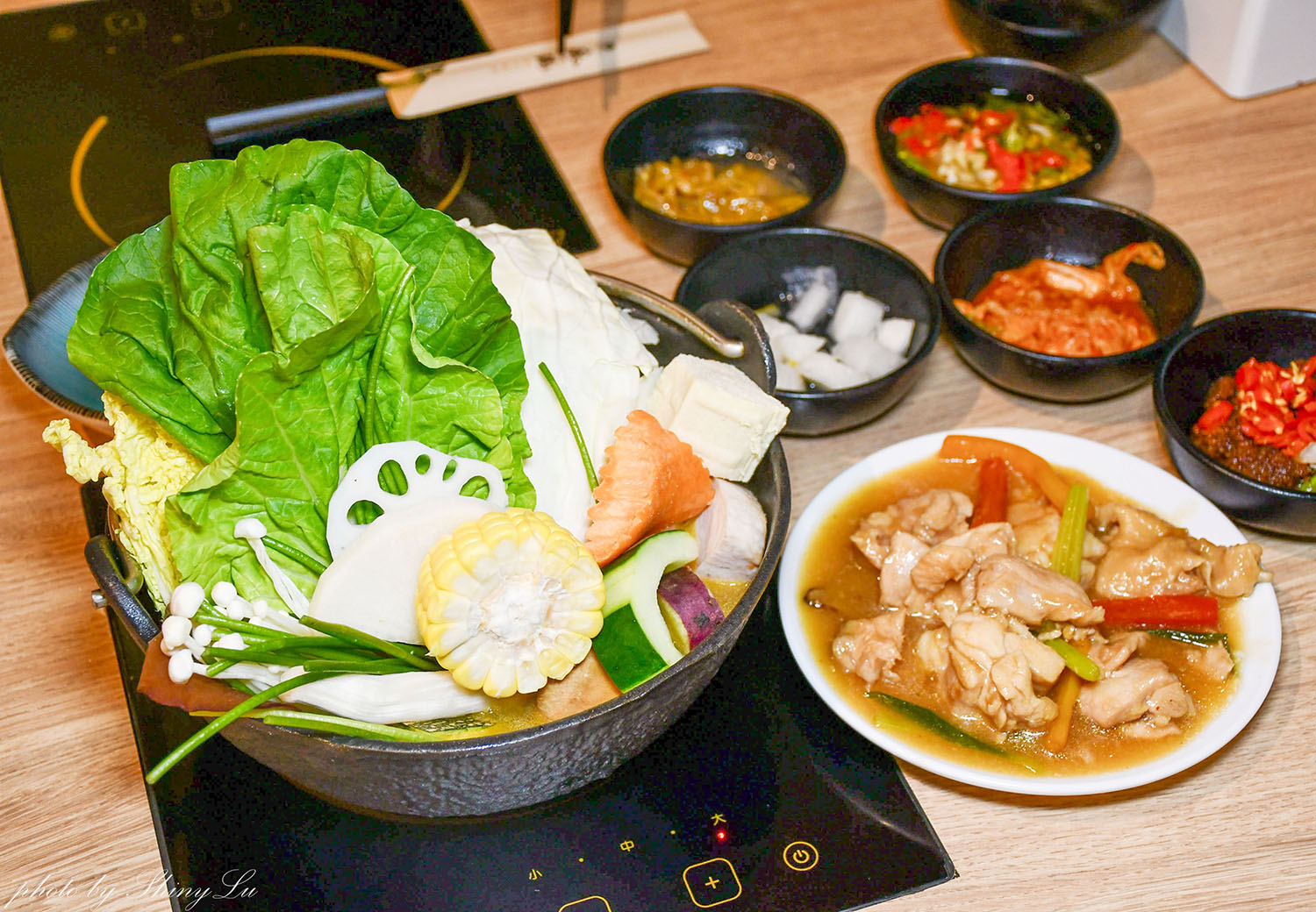 板橋環球火鍋推薦《瘋一鍋飲茶鍋物》麻油花雕雞鍋/桌邊爆炒 - 第15張圖 板橋環球火鍋推薦《瘋一鍋飲茶鍋物》麻油花雕雞鍋/桌邊爆炒