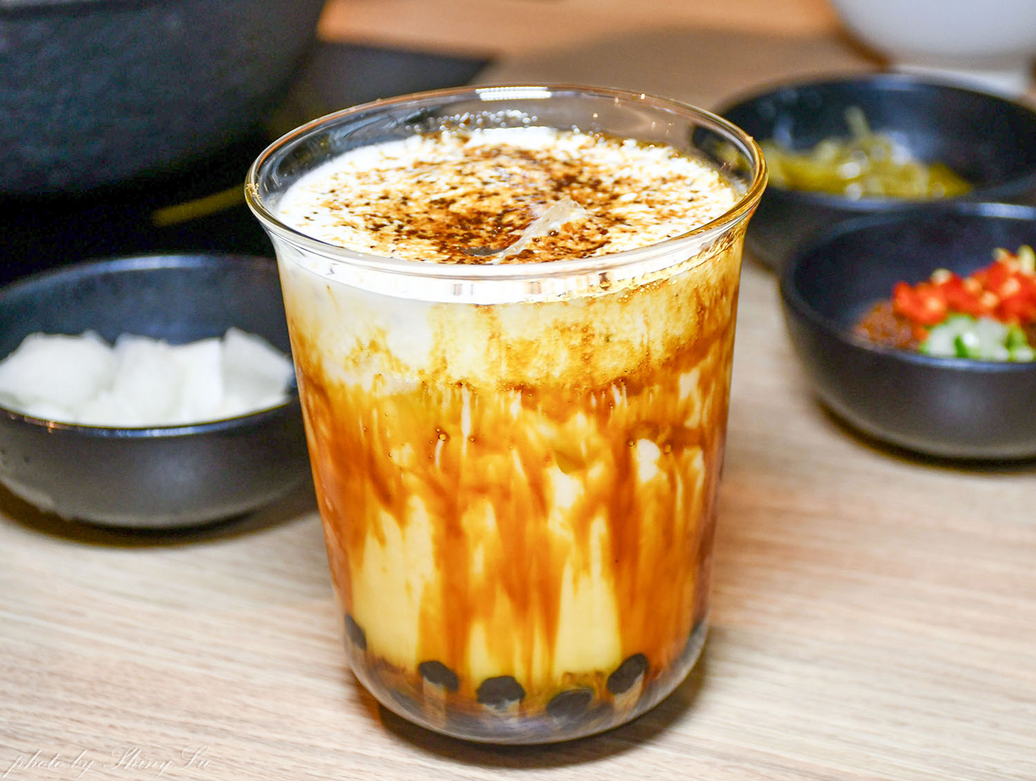 板橋環球火鍋推薦《瘋一鍋飲茶鍋物》麻油花雕雞鍋/桌邊爆炒