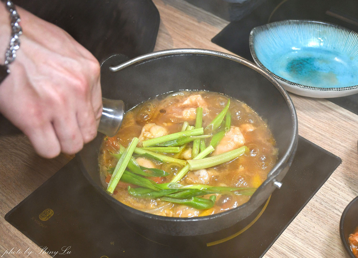 板橋環球火鍋推薦《瘋一鍋飲茶鍋物》麻油花雕雞鍋/桌邊爆炒 - 第8張圖 板橋環球火鍋推薦《瘋一鍋飲茶鍋物》麻油花雕雞鍋/桌邊爆炒