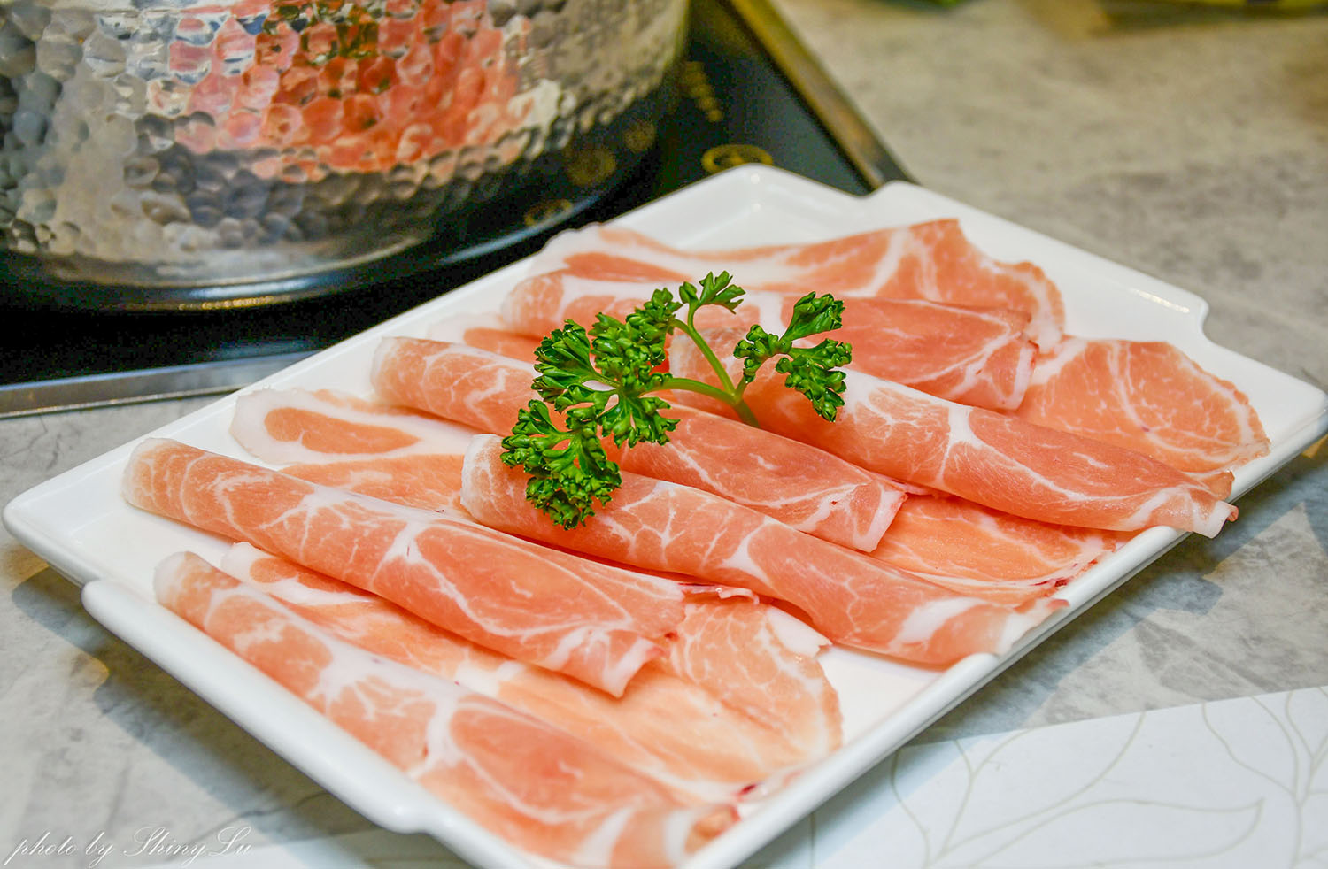 林口福容徠旅1F《饗樂鍋》蔬食自助吧吃到飽，林口龜山最美的火鍋店