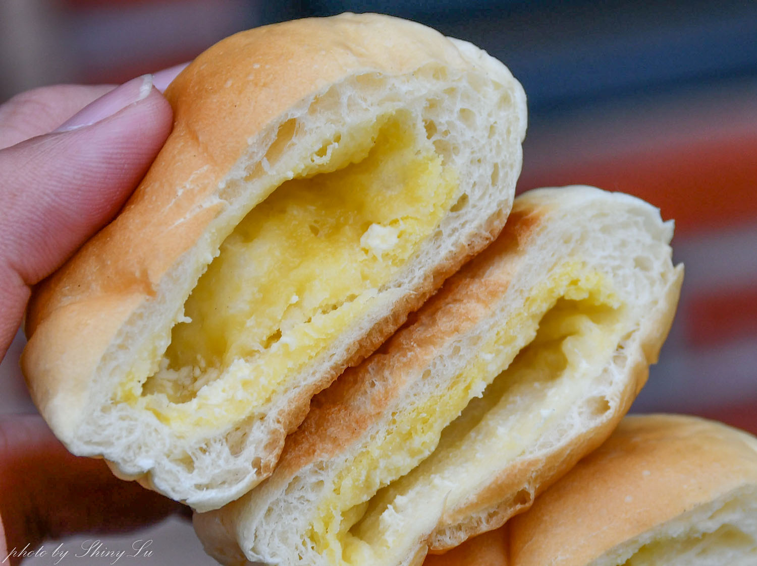 隱身中壢民宅的麵包工廠「人人麵包專業烘焙」奶油餐包1個四元超好吃 - 第12張圖 隱身中壢民宅的麵包工廠「人人麵包專業烘焙」奶油餐包1個四元超好吃