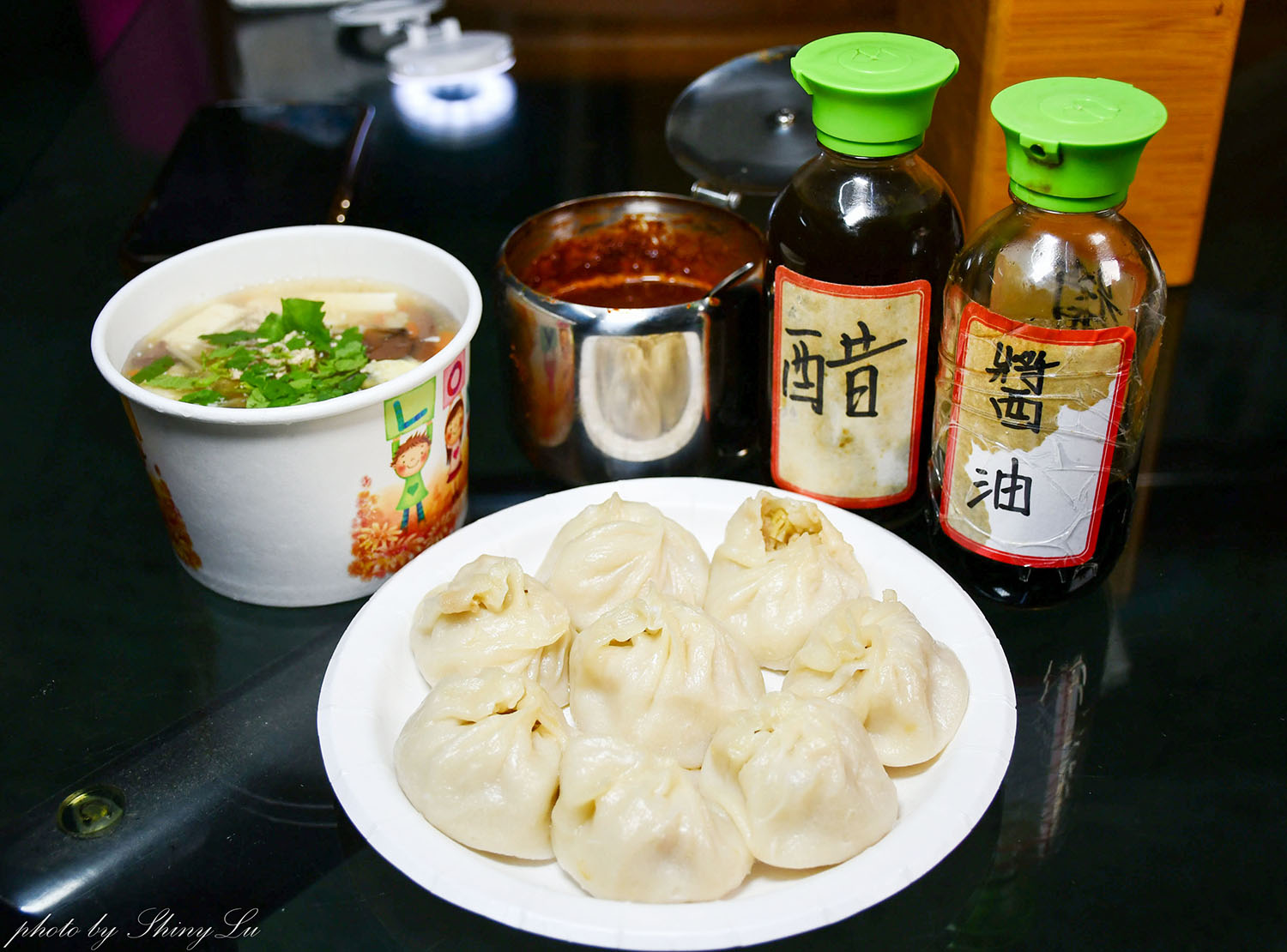 來民宅客廳吃湯包│發哥筍湯包│酸辣湯超讚!民權東路巷弄美食 - 第10張圖 來民宅客廳吃湯包│發哥筍湯包│酸辣湯超讚!民權東路巷弄美食