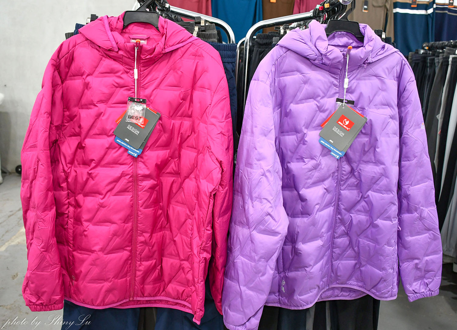 好便宜!金山機能服飾特賣,保暖衣88元,機能外套三件1000元起!風雪狼外套只要590元《艾伯特機能服飾》 - 第31張圖