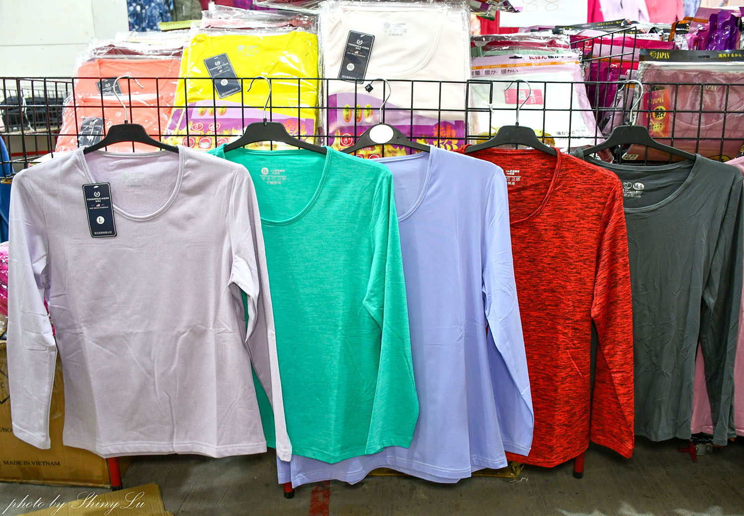 好便宜!金山機能服飾特賣,保暖衣88元,機能外套三件1000元起!風雪狼外套只要590元《艾伯特機能服飾》 - 第5張圖