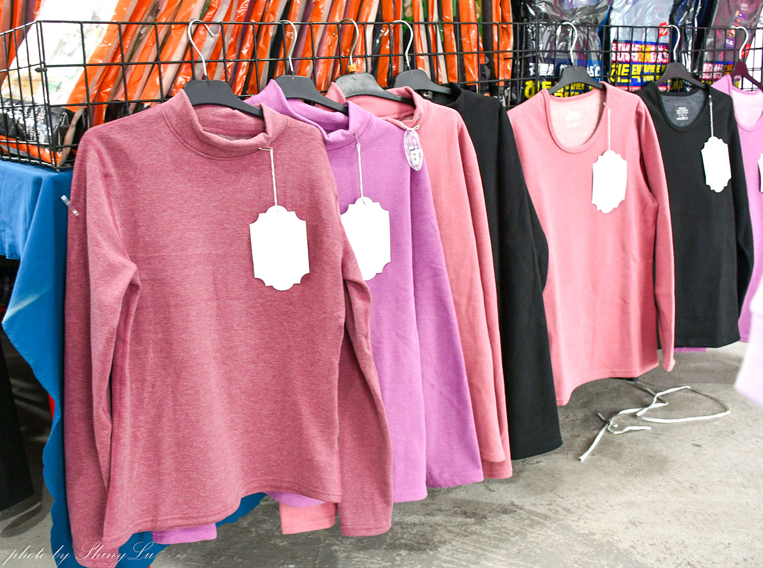 好便宜!金山機能服飾特賣,保暖衣88元,機能外套三件1000元起!風雪狼外套只要590元《艾伯特機能服飾》 - 第9張圖