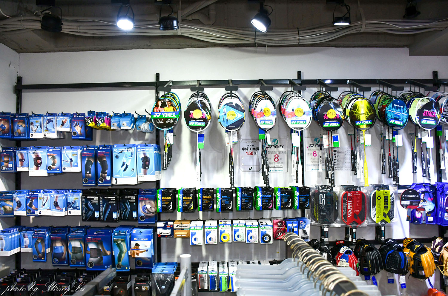 天母《詹士運動用品週年慶》足球鞋/足球釘鞋outlet出清二雙2000起 - 第27張圖