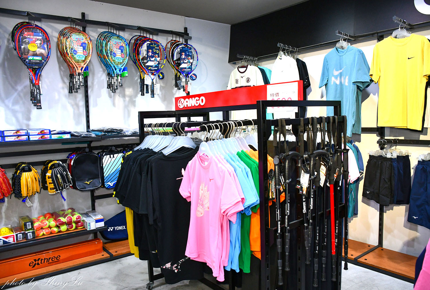 天母《詹士運動用品週年慶》足球鞋/足球釘鞋outlet出清二雙2000起 - 第29張圖