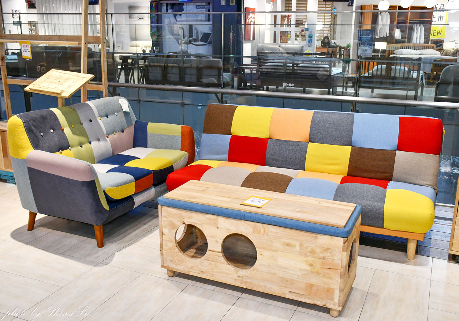 iFG遠雄廣場《貝翠絲寢具》開館慶 v.s 生活工場outlet特賣，天絲床包枕套組二組1800元，泰國乳膠枕1388買一送一