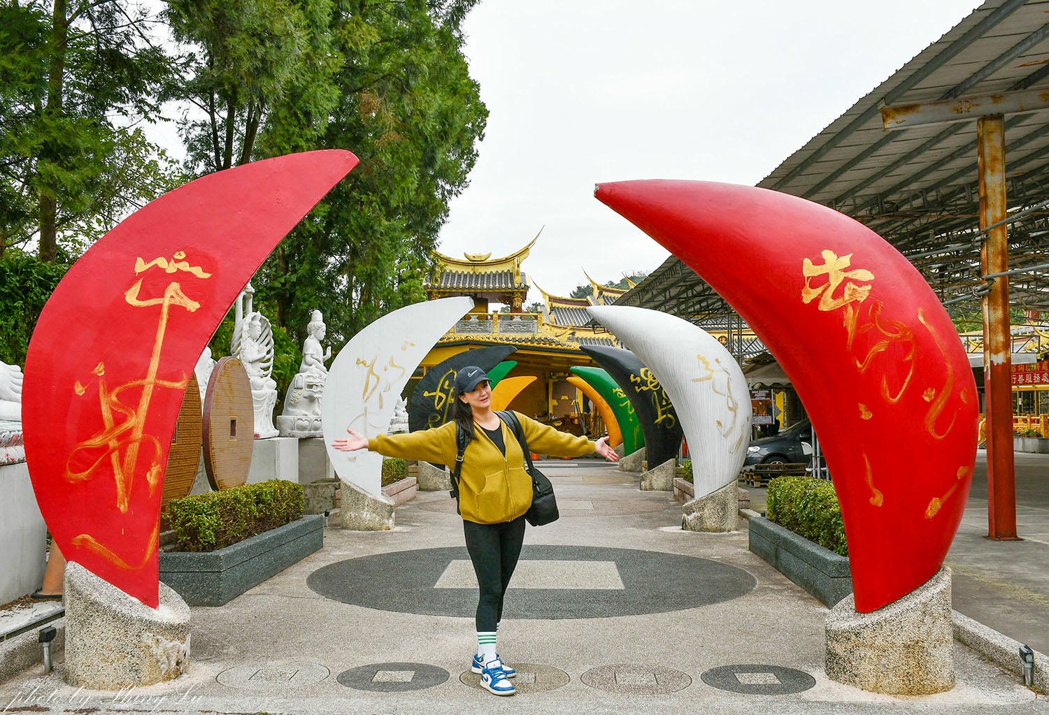 可以去哪裡補財庫?2026北部財神廟推薦,求財懶人包 - 第22張圖 迎富送窮廟怎麼拜?送窮咒文、求發財金全功略,聖杯大道超好拍