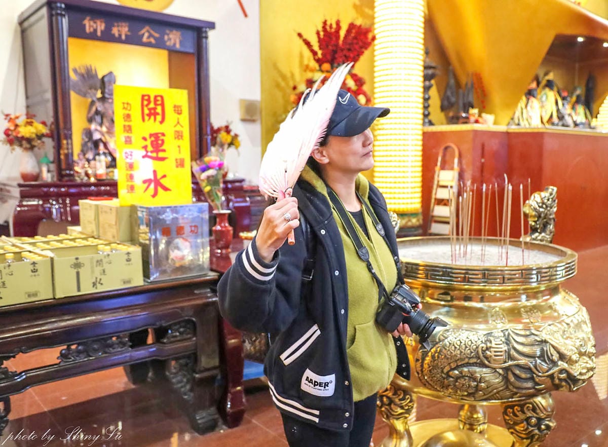 可以去哪裡補財庫?2026北部財神廟推薦,求財懶人包 - 第9張圖 金山財神廟怎麼拜?求財三寶全功略!交通完整懶人包