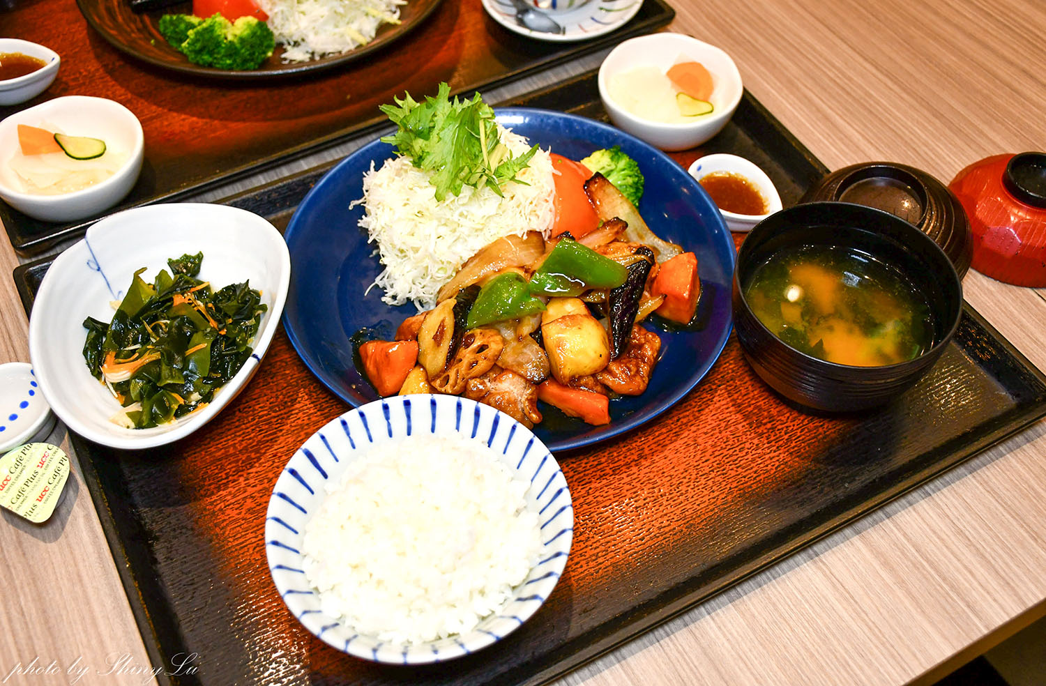 中和環球年年有好市！超強新春市集！特福鍋具福利品百元價起！同場還有歌林/義大利珈樂堤家電，ME5精品剪具 ，初菜·小菜良伴快閃特賣