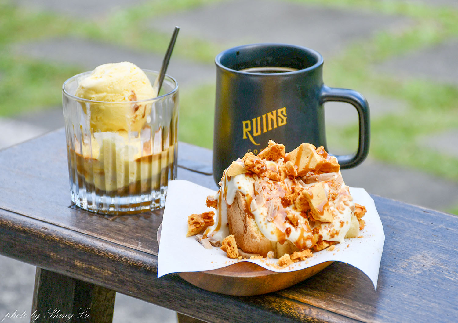 隱身在大學圖書館旁《廢墟湖村店》湖畔第一排,木柵景觀咖啡廳 - 第15張圖 隱身在大學圖書館旁《廢墟湖村店》湖畔第一排,木柵景觀咖啡廳