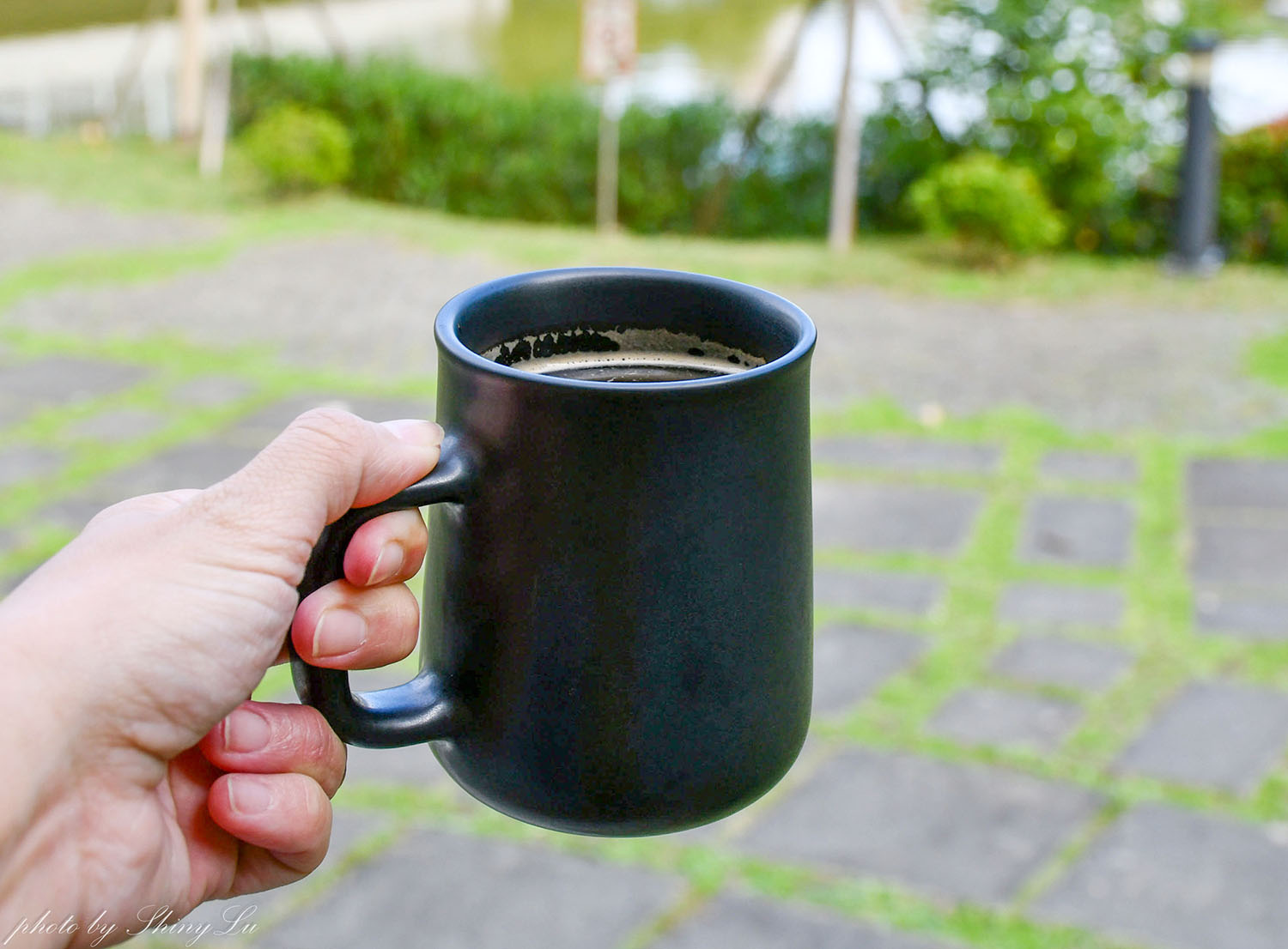 隱身在大學圖書館旁《廢墟湖村店》湖畔第一排,木柵景觀咖啡廳 - 第16張圖 隱身在大學圖書館旁《廢墟湖村店》湖畔第一排,木柵景觀咖啡廳