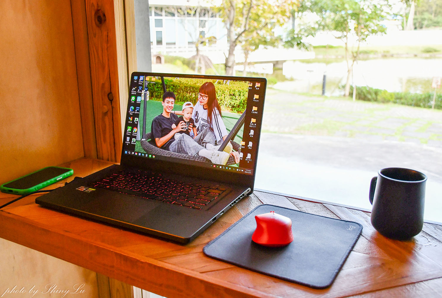 隱身在大學圖書館旁《廢墟湖村店》湖畔第一排,木柵景觀咖啡廳 - 第8張圖 隱身在大學圖書館旁《廢墟湖村店》湖畔第一排,木柵景觀咖啡廳