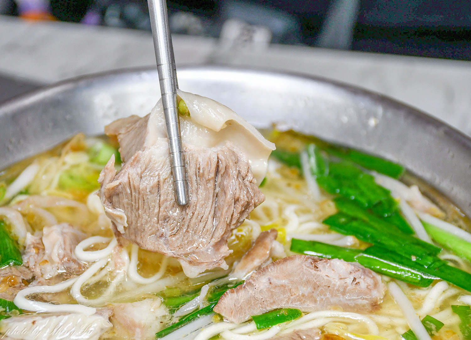 萬芳麵館，早餐吃肝連麵，長春市場美食必吃