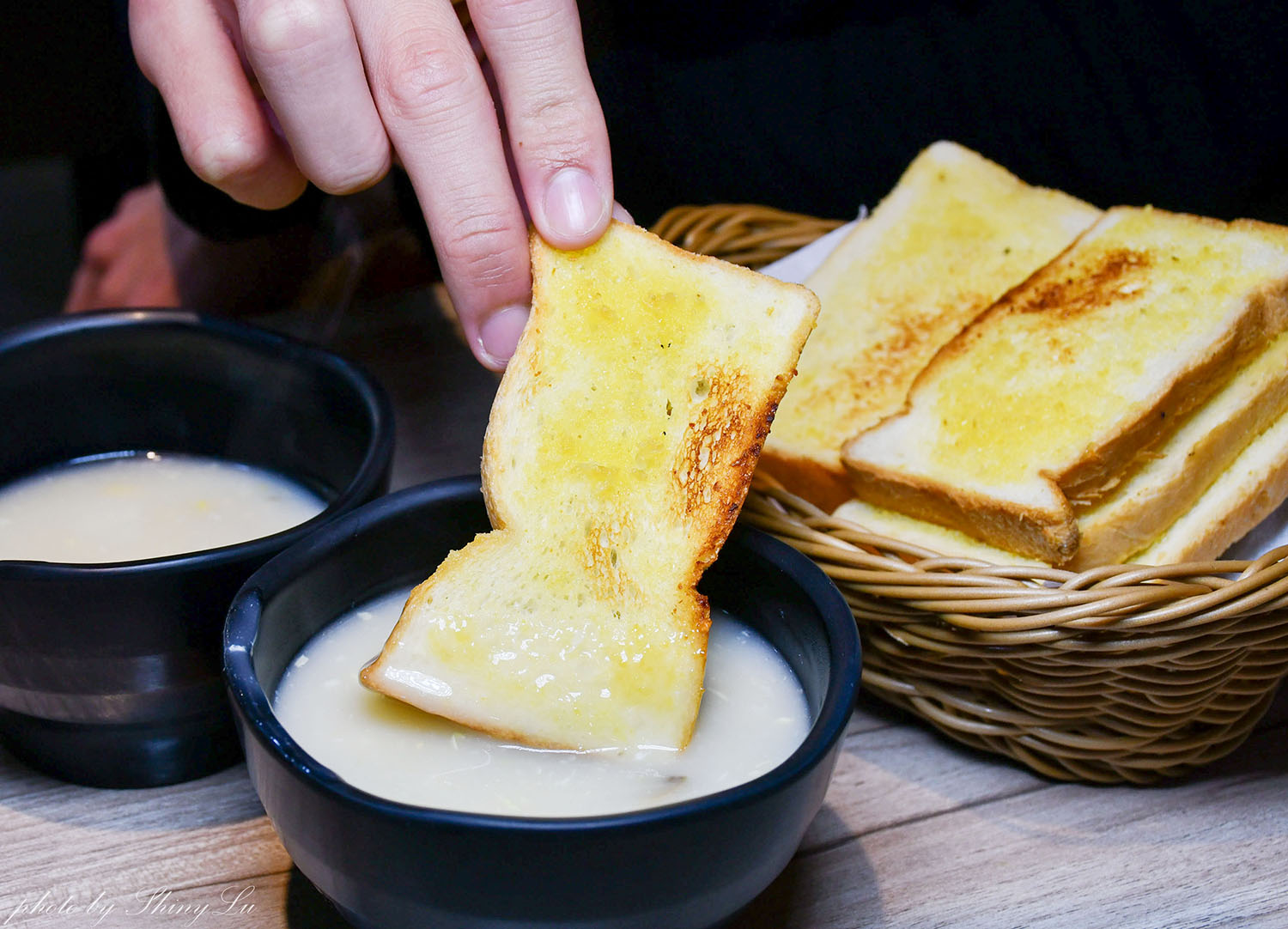 天母牛排推薦│6分熟牛排│百元就能吃到原塊肉牛排，內用可免費加麵