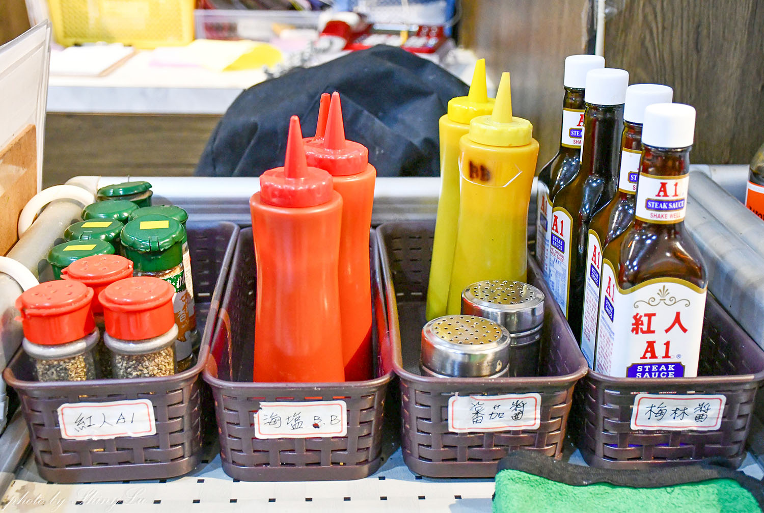 天母牛排推薦│6分熟牛排│百元就能吃到原塊肉牛排，內用可免費加麵