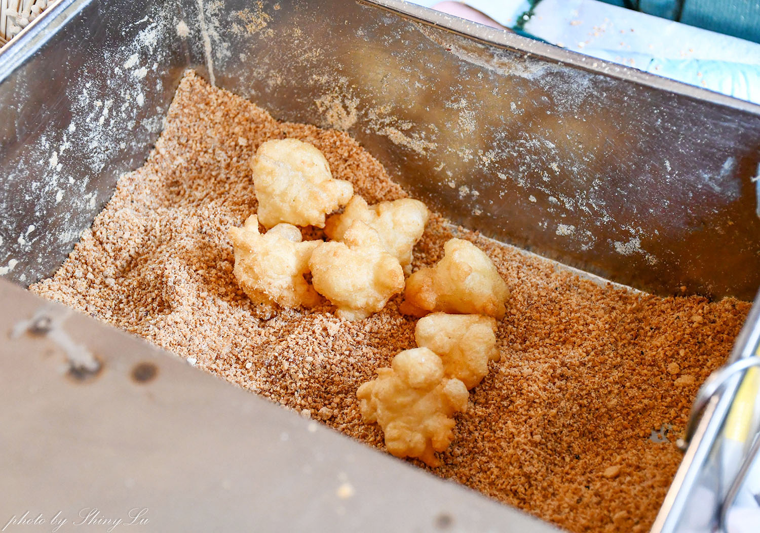 古月館糯米炸，一天只營業六小時，50年老店的小攤位