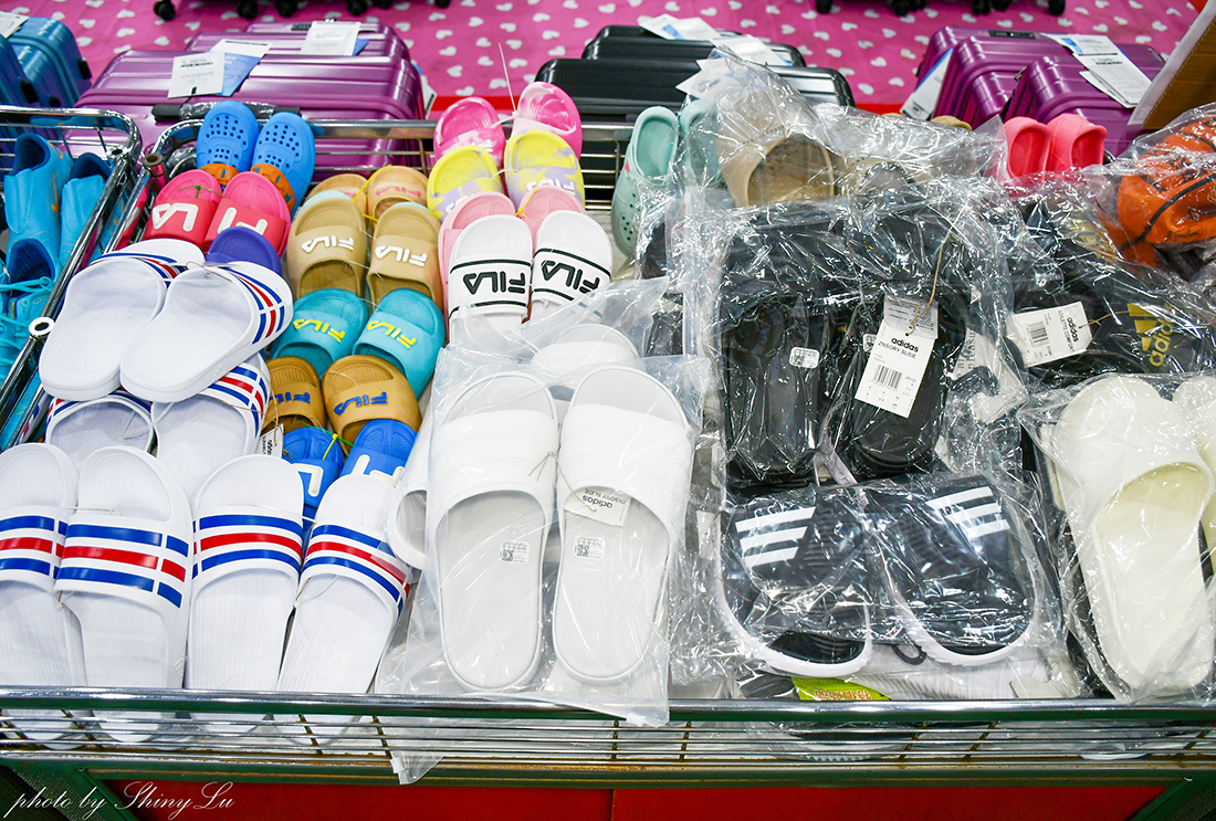 【彰化 N I K E 運動鞋特賣】運動服飾100元起🔥童鞋990元🔥F I L A第二雙十元(王子運動用品特賣) - 第16張圖 【彰化 N I K E 運動鞋特賣】運動服飾100元起🔥童鞋990元🔥F I L A第二雙十元(王子運動用品特賣)