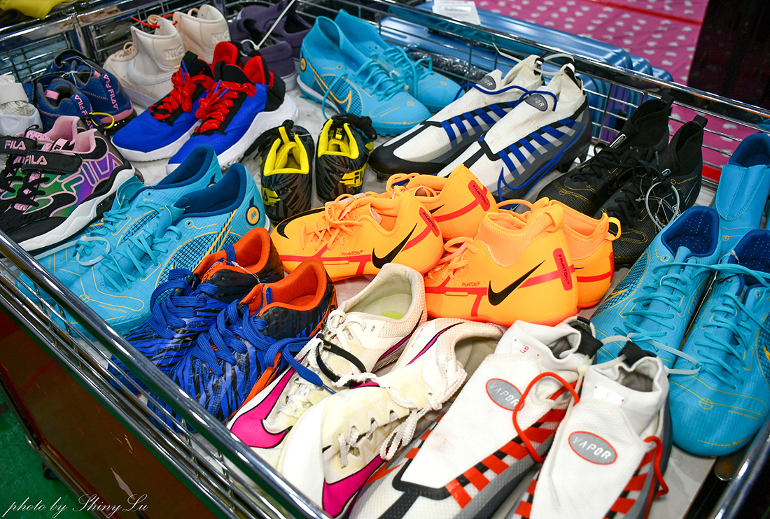 【彰化 N I K E 運動鞋特賣】運動服飾100元起🔥童鞋990元🔥F I L A第二雙十元(王子運動用品特賣) - 第17張圖 【彰化 N I K E 運動鞋特賣】運動服飾100元起🔥童鞋990元🔥F I L A第二雙十元(王子運動用品特賣)