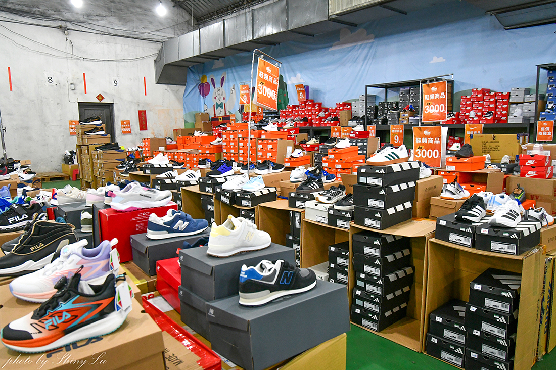 【彰化 N I K E 運動鞋特賣】運動服飾100元起🔥童鞋990元🔥F I L A第二雙十元(王子運動用品特賣) - 第6張圖 【彰化 N I K E 運動鞋特賣】運動服飾100元起🔥童鞋990元🔥F I L A第二雙十元(王子運動用品特賣)