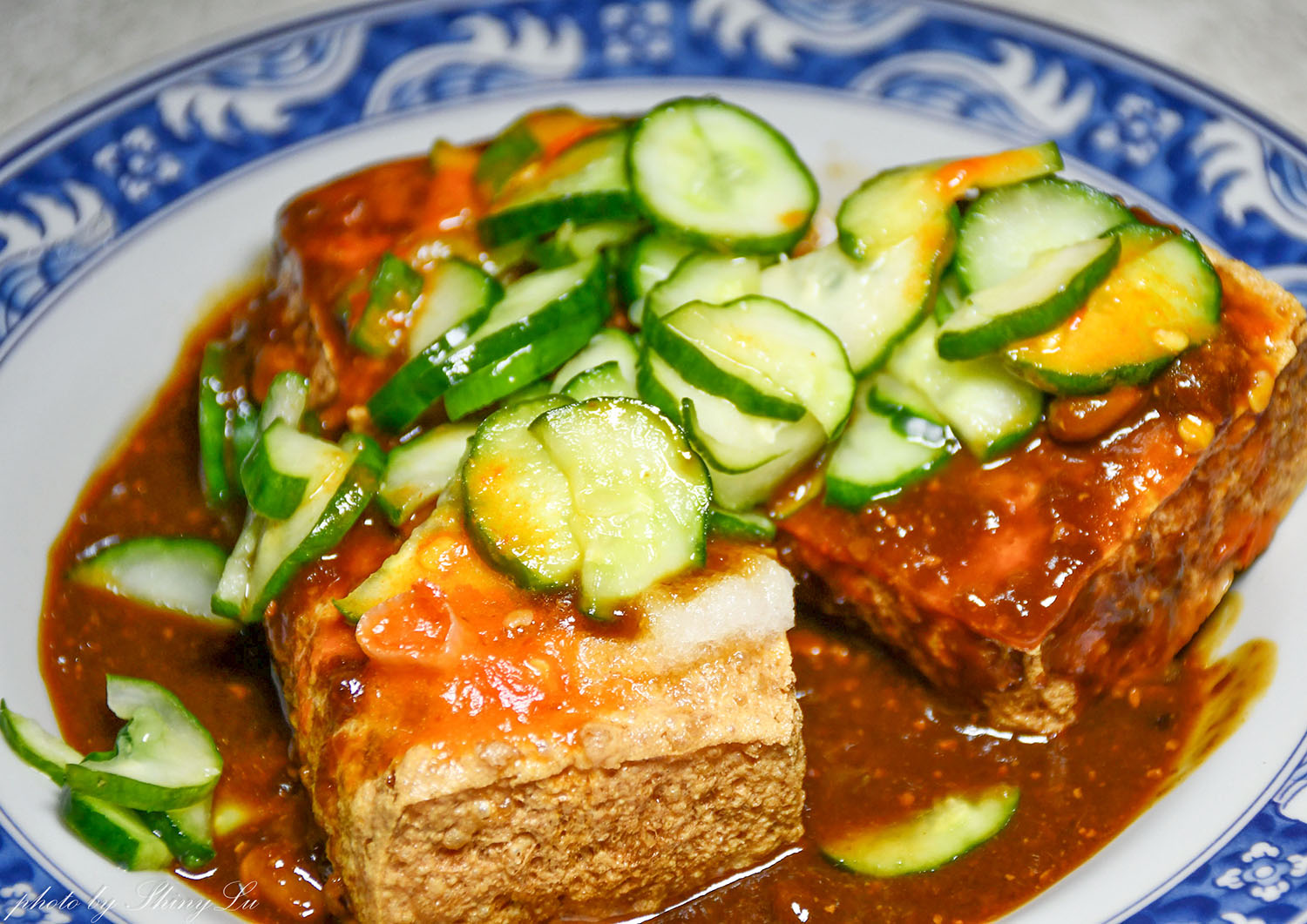 員林小吃推薦│舊電信局臭豆腐│特調醬汁加小黃瓜片超好吃