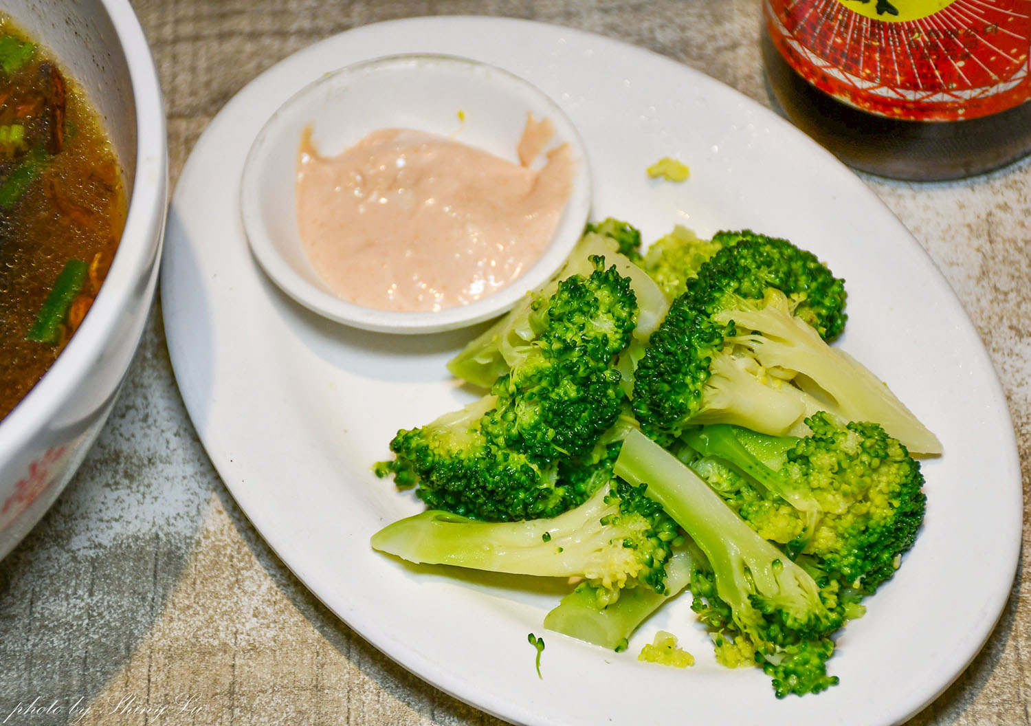 魚滿堂豐原排骨麵，湯頭古早味超大份，彰化員林美食30年老店