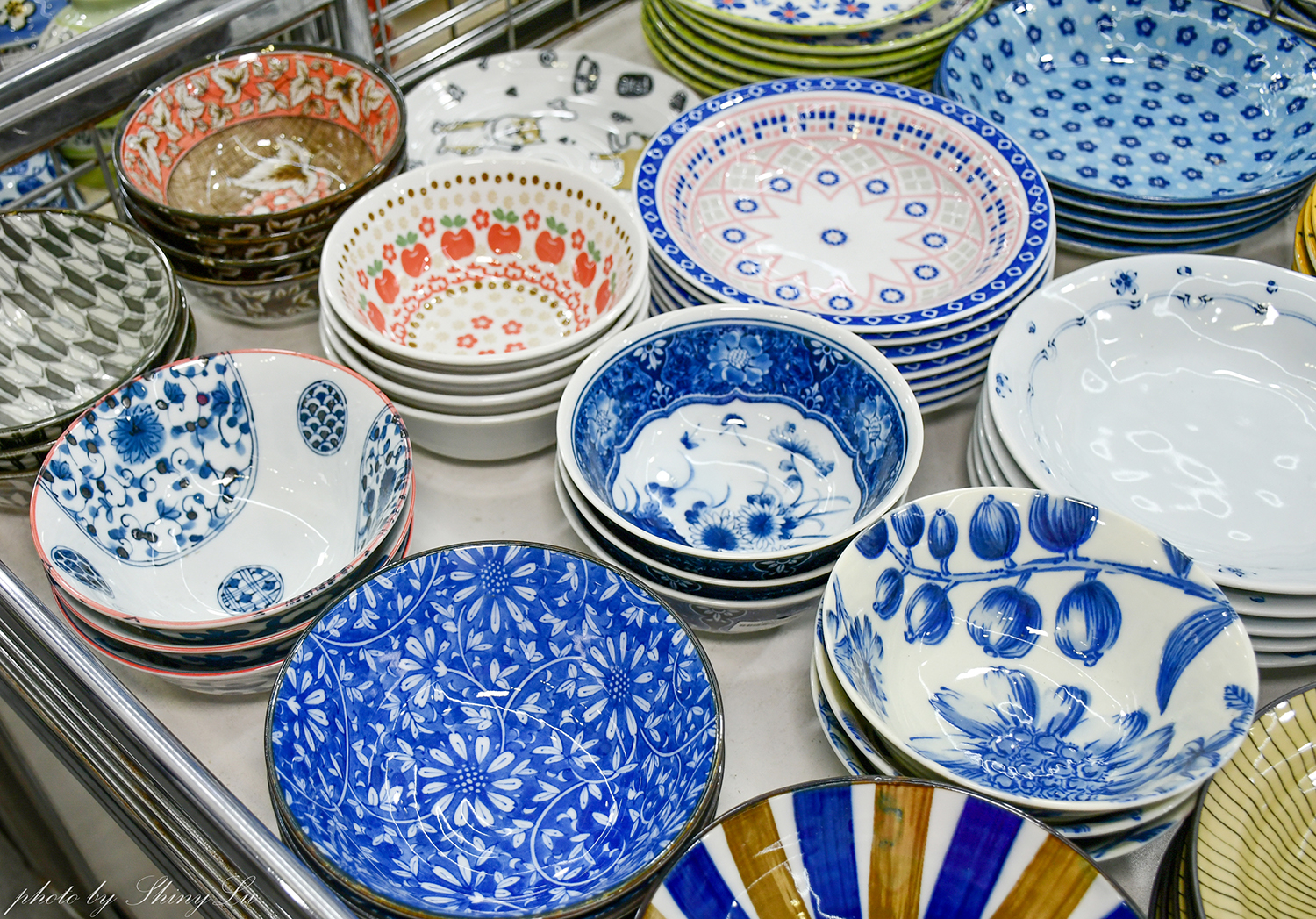 2026日本碗盤瓷器快閃特賣！三個100起，捷運松山站2號出口旁，千款萬古燒/有田燒/九谷窯/信樂燒都有