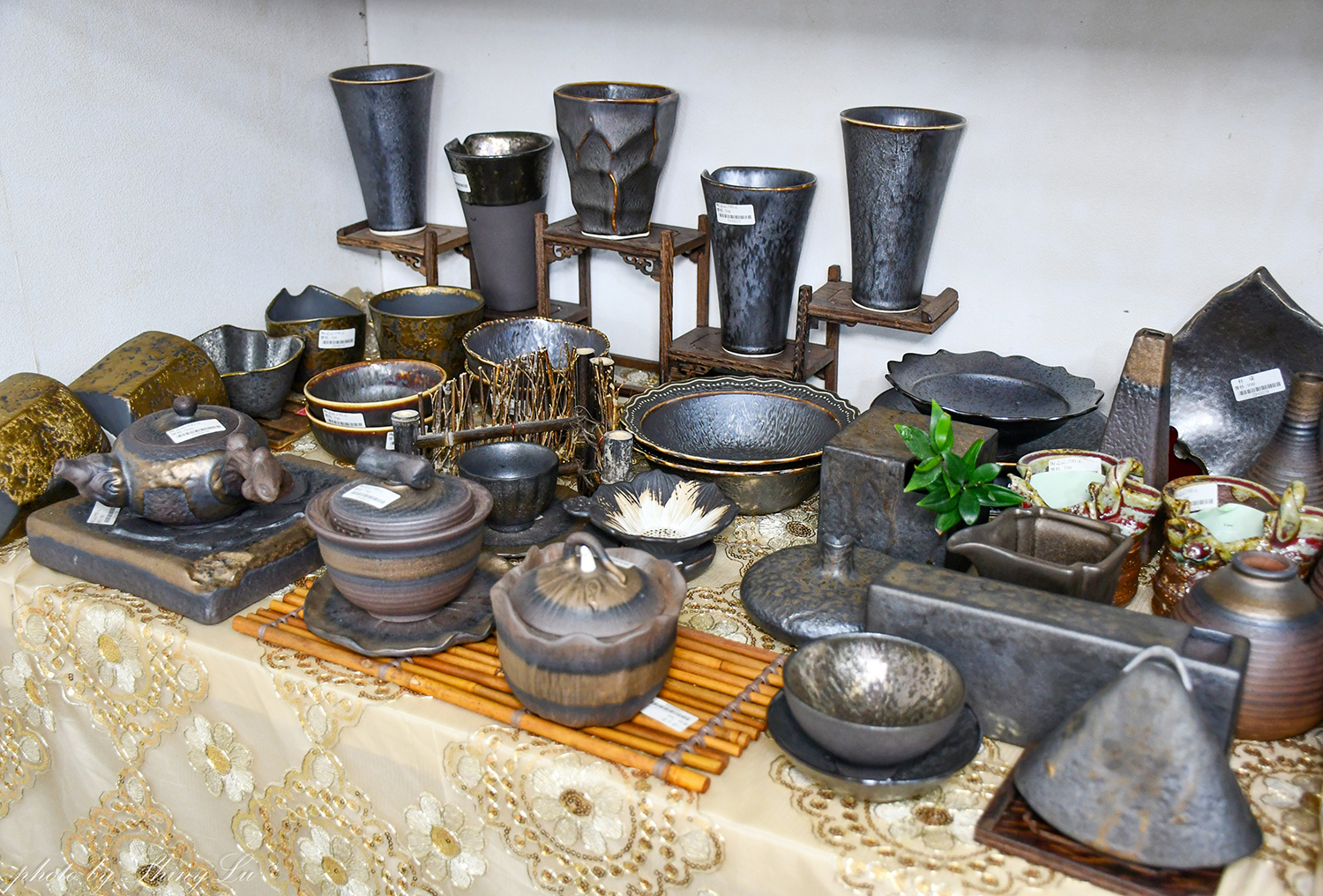 2026日本碗盤瓷器快閃特賣！三個100起，捷運松山站2號出口旁，千款萬古燒/有田燒/九谷窯/信樂燒都有