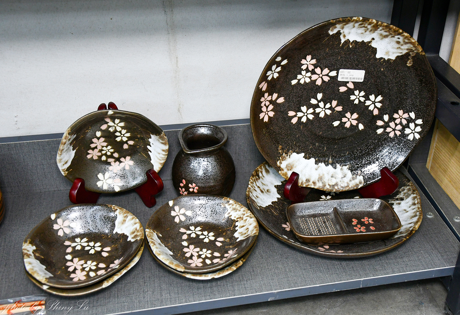 2026日本碗盤瓷器快閃特賣！三個100起，捷運松山站2號出口旁，千款萬古燒/有田燒/九谷窯/信樂燒都有