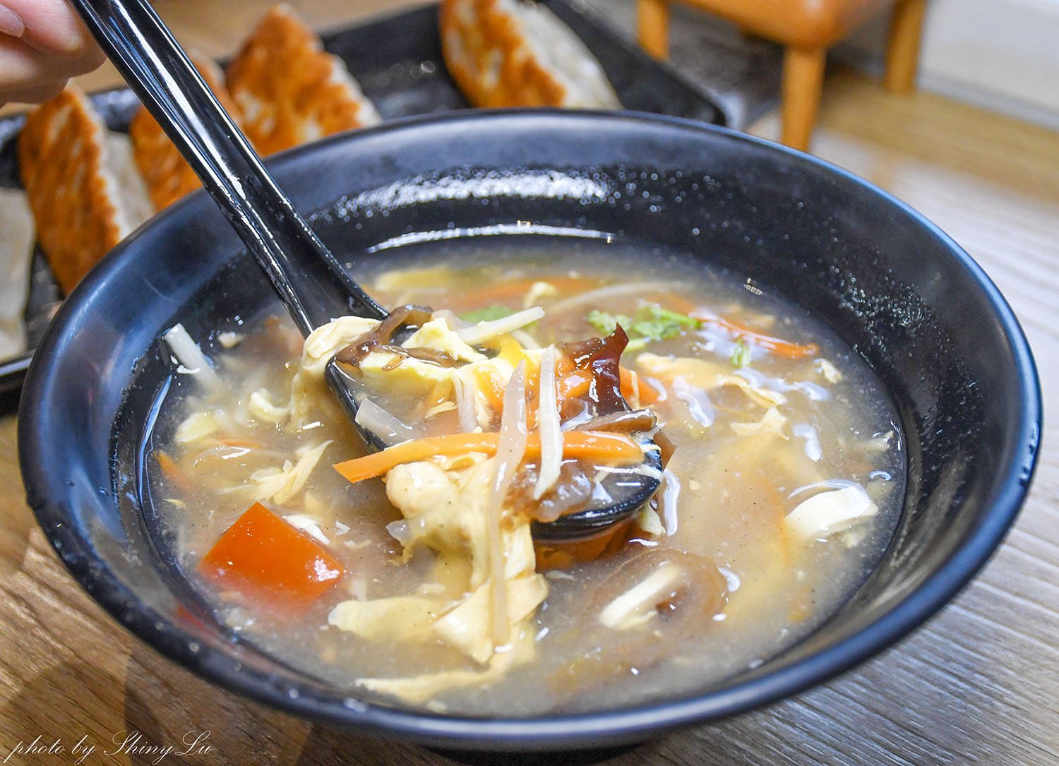 林口好吃鍋貼推薦《食功夫鍋貼蒸餃長庚店》焦香味十足 - 第13張圖 林口好吃鍋貼推薦《食功夫鍋貼蒸餃長庚店》焦香味十足