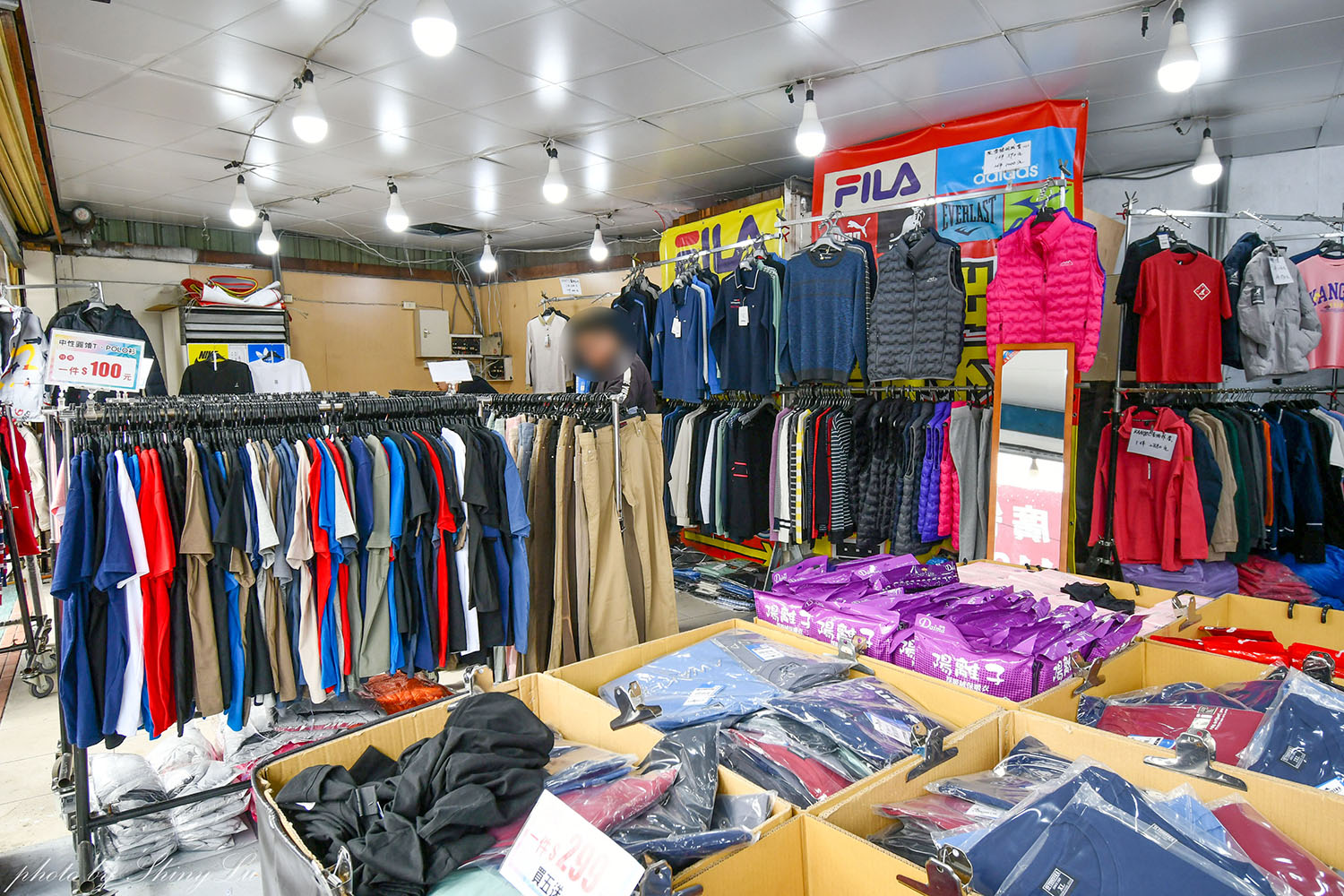 桃園中壢【KANGOL服飾買五送一】同場還有機能服飾保暖衣88元，外套399元起