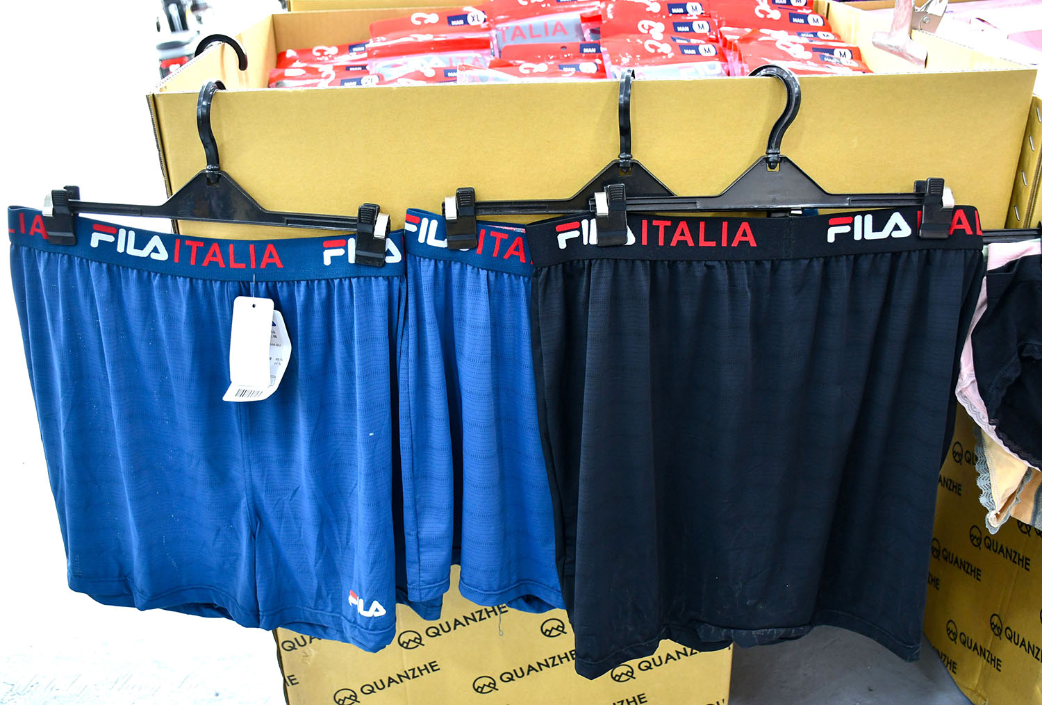 桃園中壢【KANGOL服飾買五送一】同場還有機能服飾保暖衣88元，外套399元起