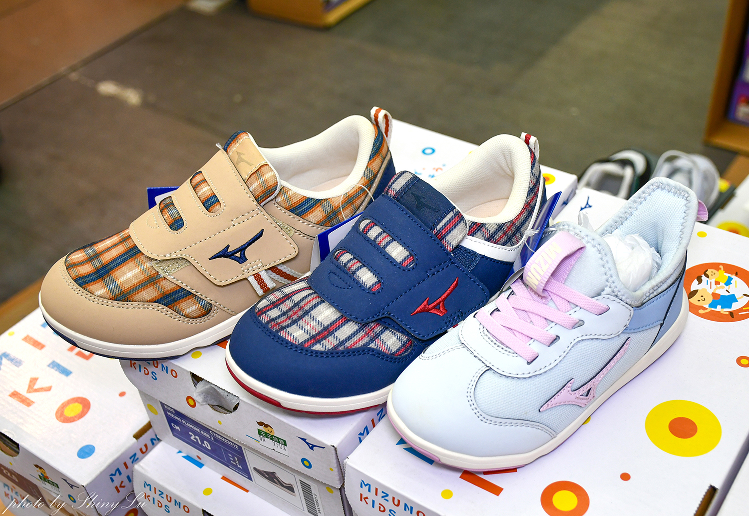 台北八德路一段【N I K E 運動鞋特賣】F I L A五折🔥MIZUNO/New Balance童鞋出清990元（可刷卡） 王子運動用品特賣