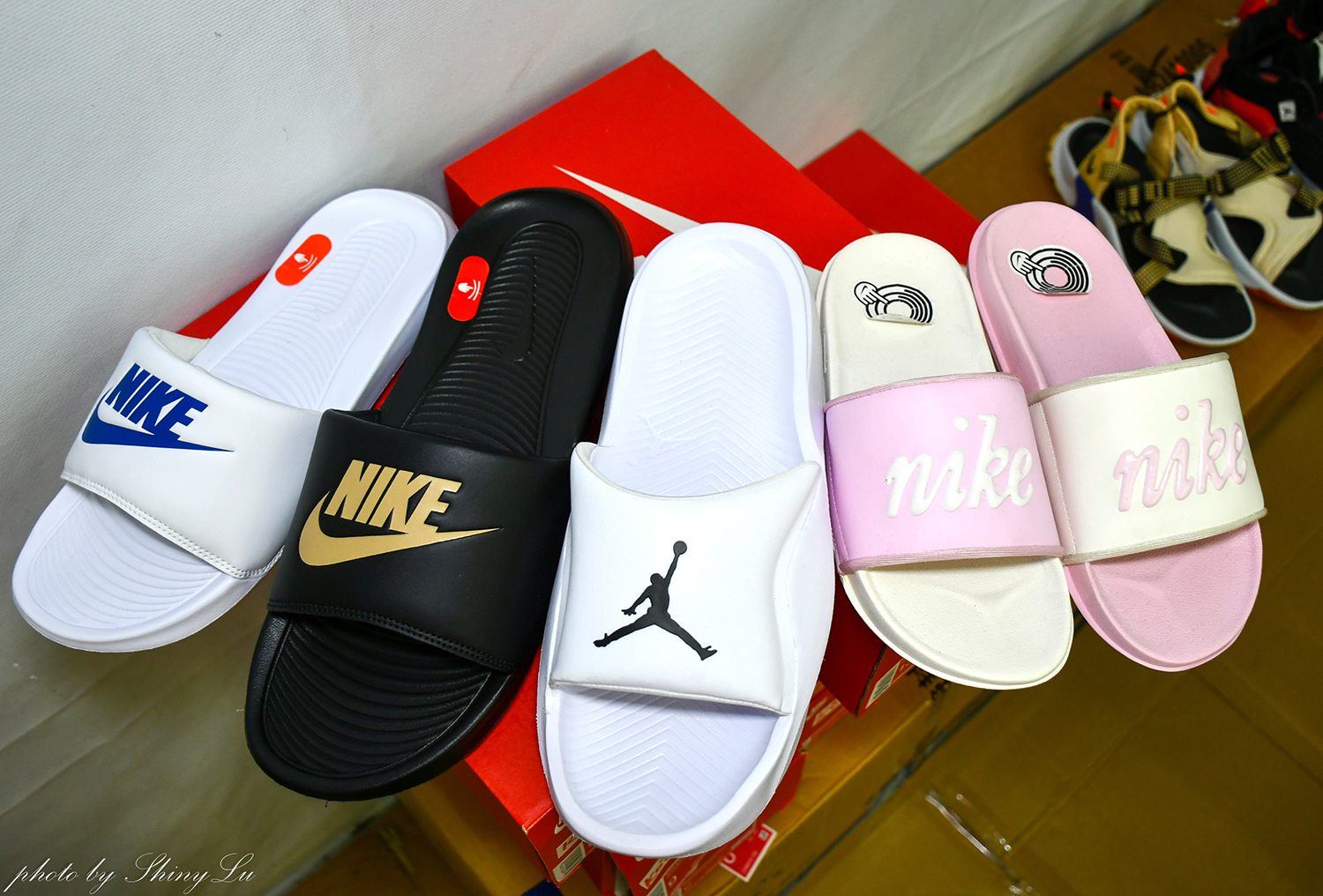 台北八德路一段【N I K E 運動鞋特賣】F I L A五折🔥MIZUNO/New Balance童鞋出清990元（可刷卡） 王子運動用品特賣