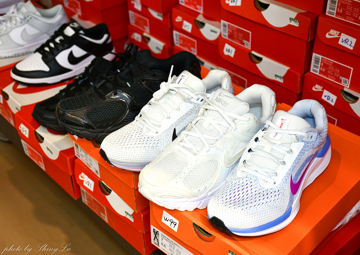 台北八德路一段【N I K E 運動鞋特賣】F I L A五折🔥MIZUNO/New Balance童鞋出清990元（可刷卡） 王子運動用品特賣