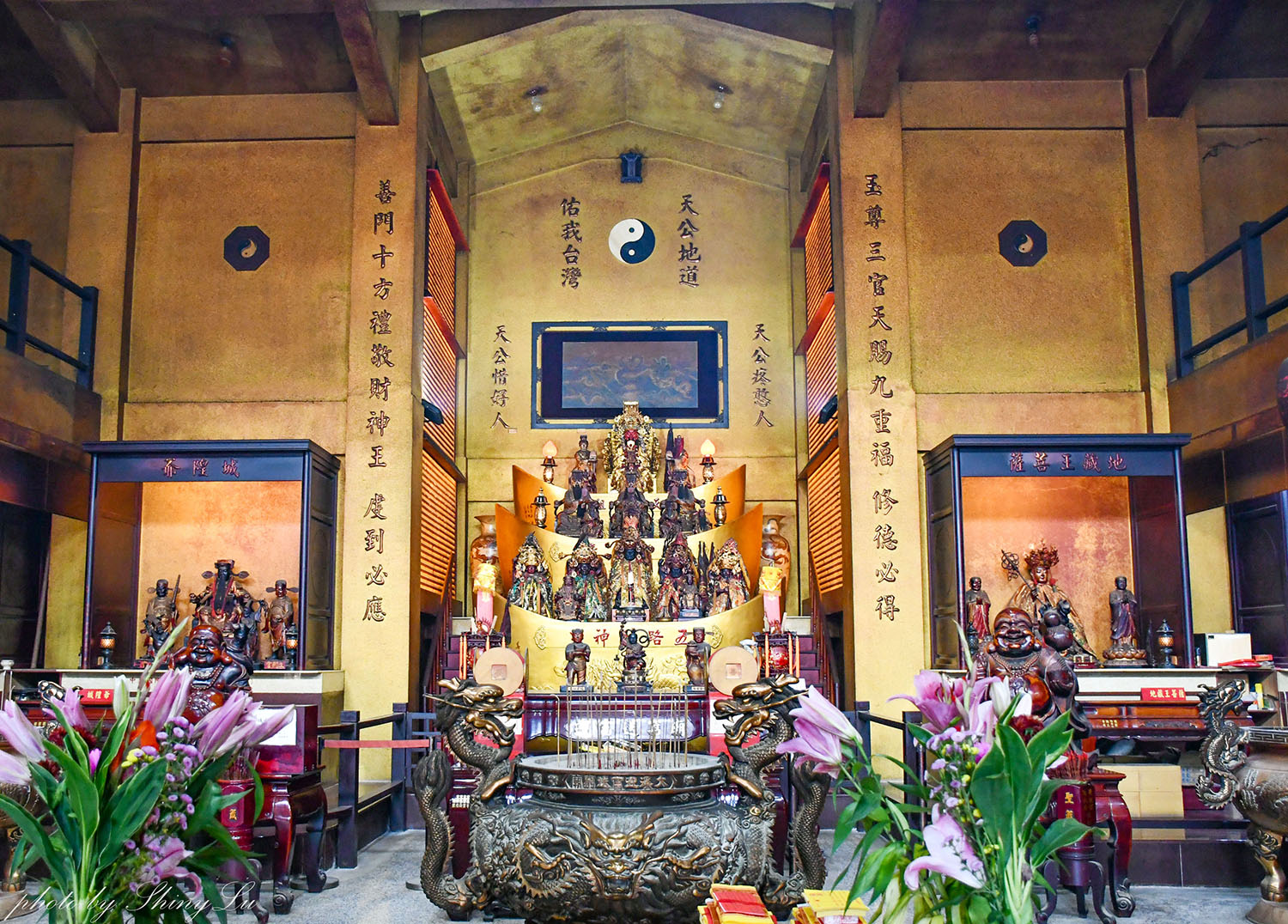 迎富送窮廟怎麼拜？送窮咒文、求發財金全功略，聖杯大道超好拍