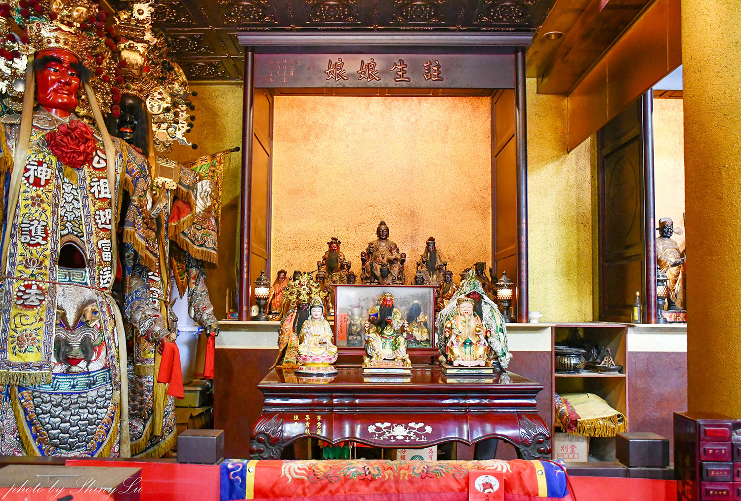 迎富送窮廟怎麼拜？送窮咒文、求發財金全功略，聖杯大道超好拍