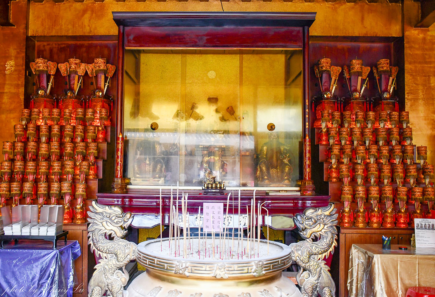 迎富送窮廟怎麼拜？送窮咒文、求發財金全功略，聖杯大道超好拍