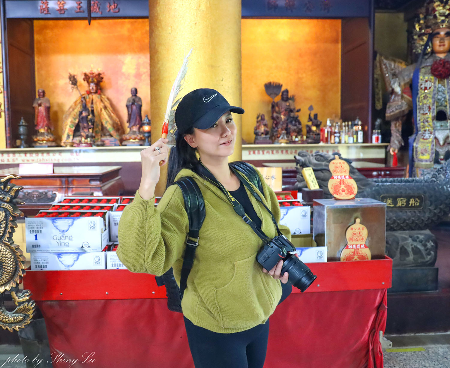 迎富送窮廟怎麼拜？送窮咒文、求發財金全功略，聖杯大道超好拍