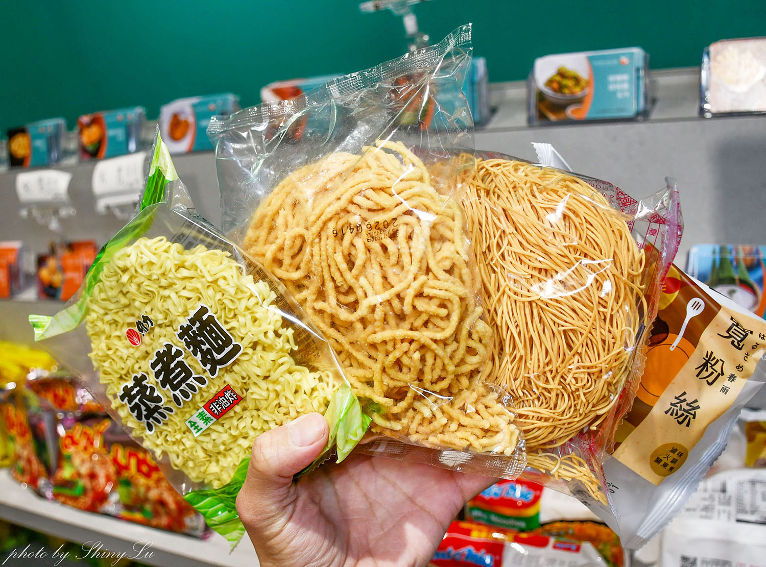 一個人也可以吃泰式！林口長庚美食《香泰迷迷》數十種配料想吃什麼自已搭配