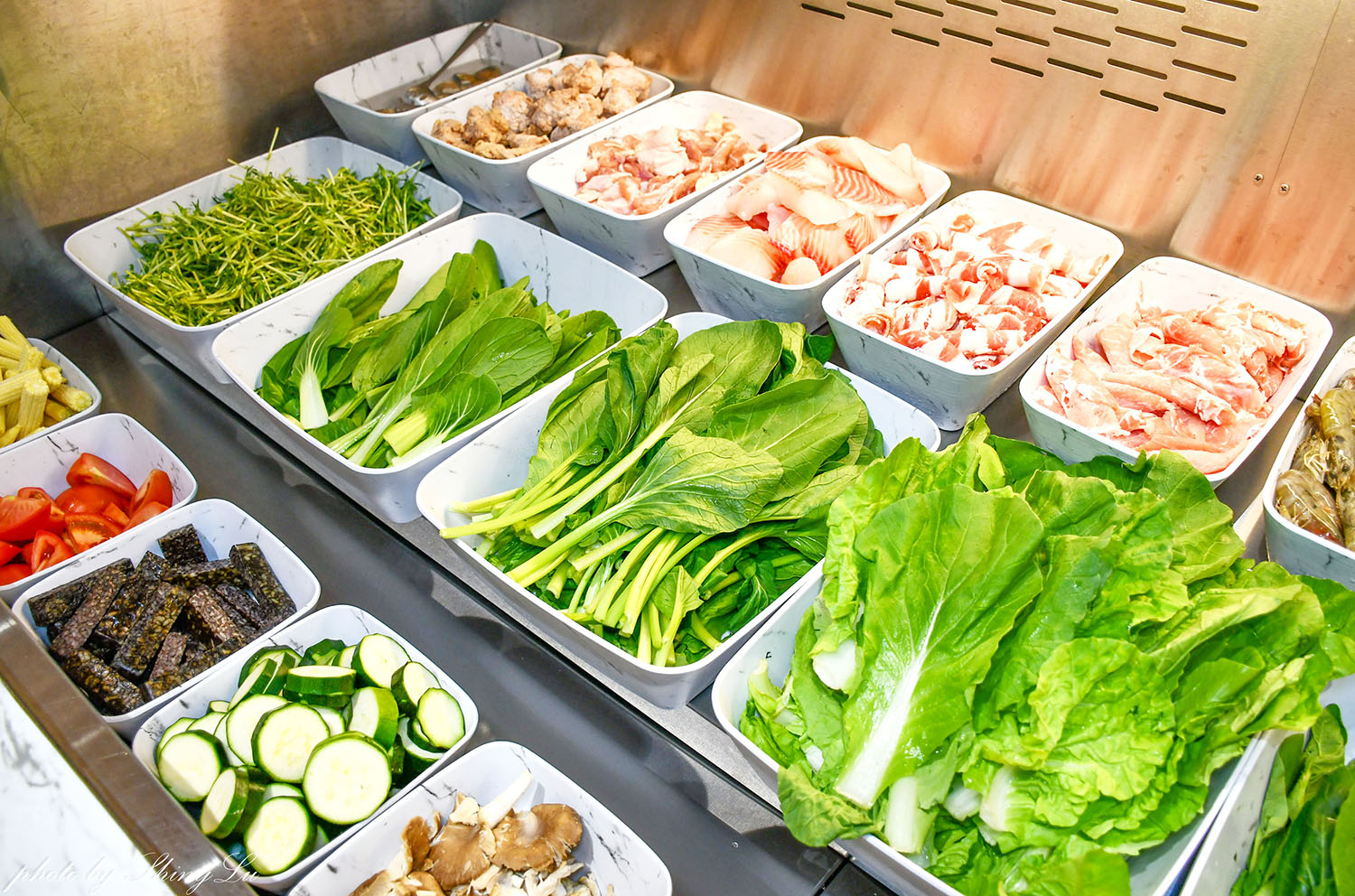 一個人也可以吃泰式！林口長庚美食《香泰迷迷》數十種配料想吃什麼自已搭配