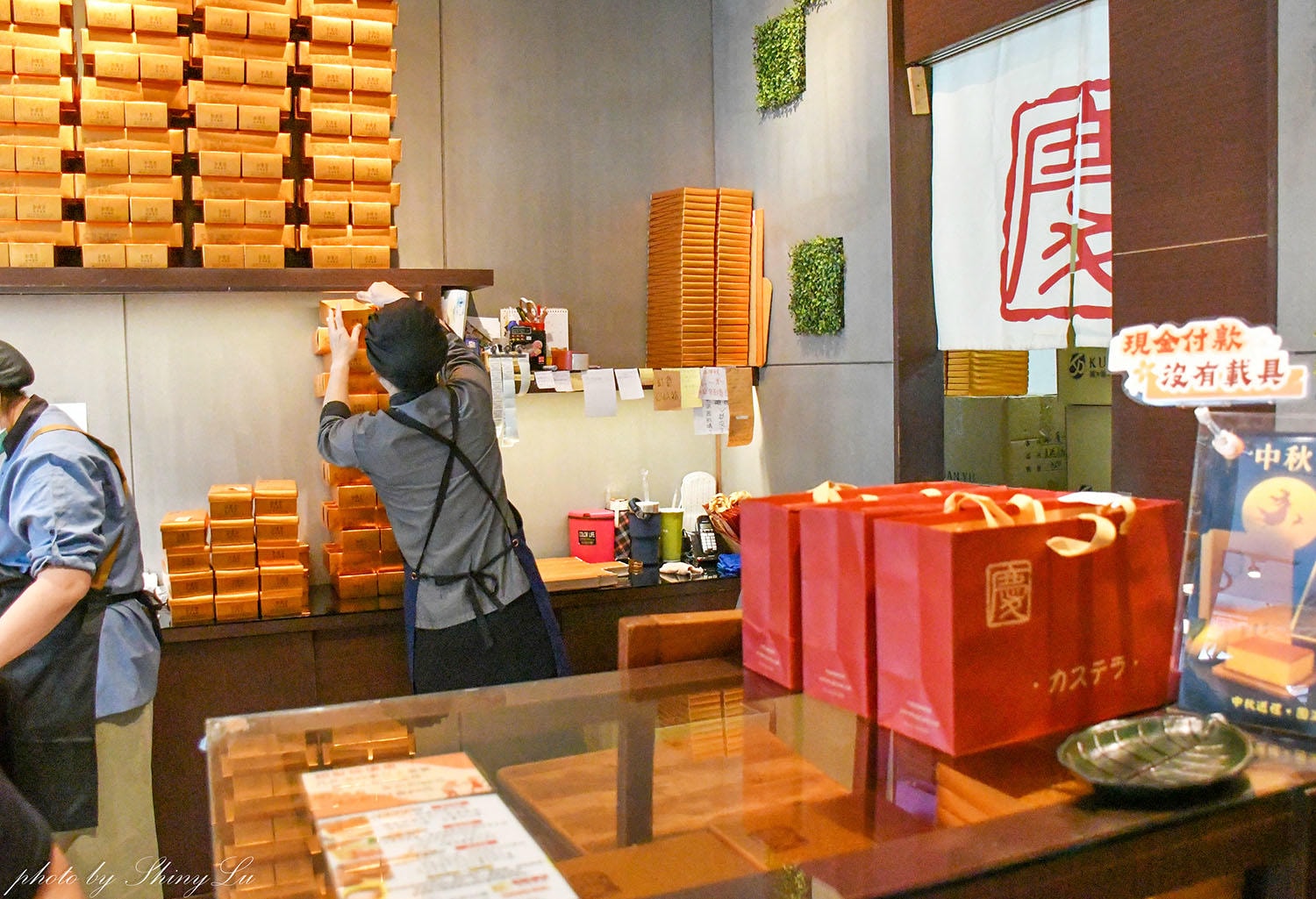 和慶屋長崎蛋糕，雙目糖口感綿密不甜膩，台中南屯伴手禮推薦