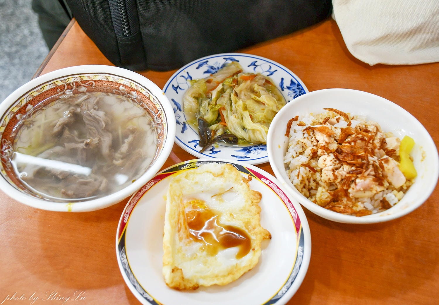 嘉義東區美食│民主火雞肉飯│榮獲競賽特優獎