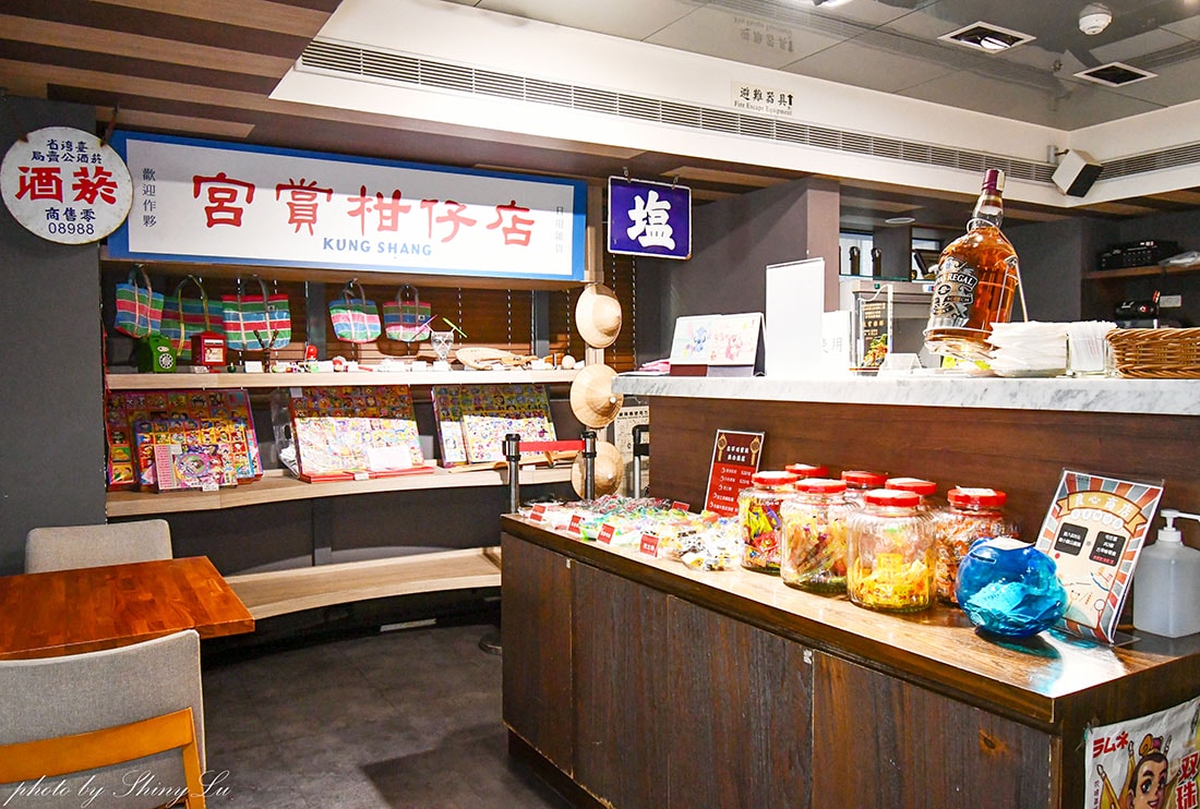 宮賞藝術大飯店評論心得，有兒童遊戲室、下午茶、早餐吃到飽，而且客房超級大！高雄親子飯店推薦