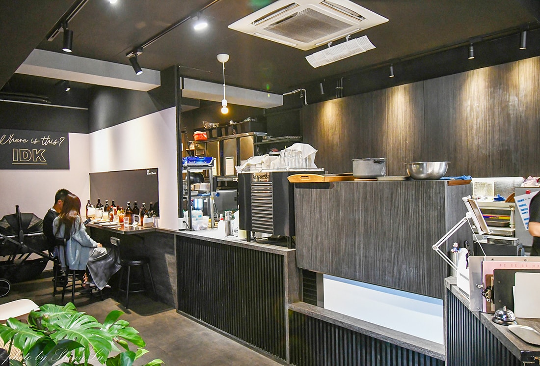IDK Café & Restaurant，隱身社區大樓，英倫風格林口早午餐/餐酒館