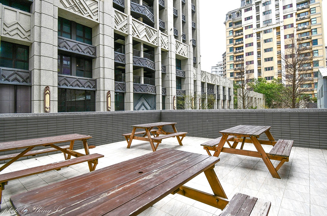 IDK Café & Restaurant，隱身社區大樓，英倫風格林口早午餐/餐酒館
