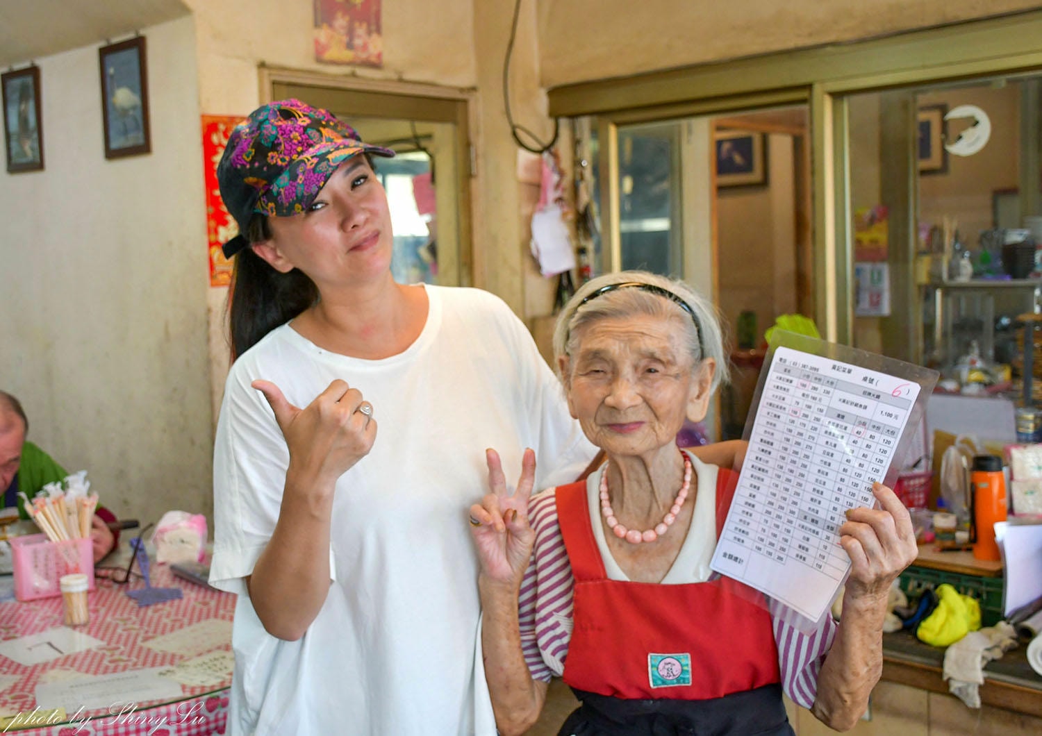 大溪美食推薦│黃記豬腳專賣店│90歲高齡阿嬤超可愛