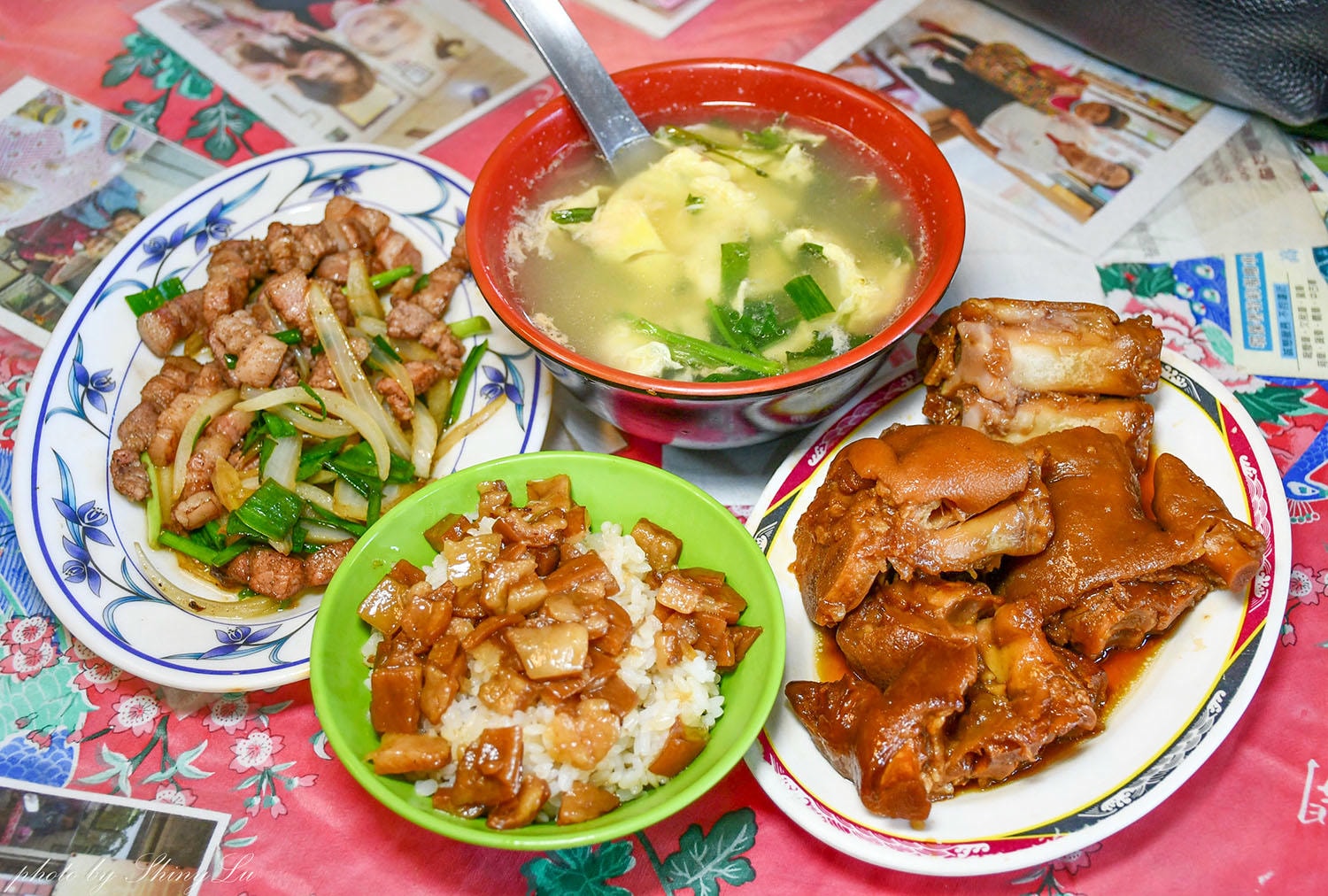 大溪美食推薦│黃記豬腳專賣店│90歲高齡阿嬤超可愛