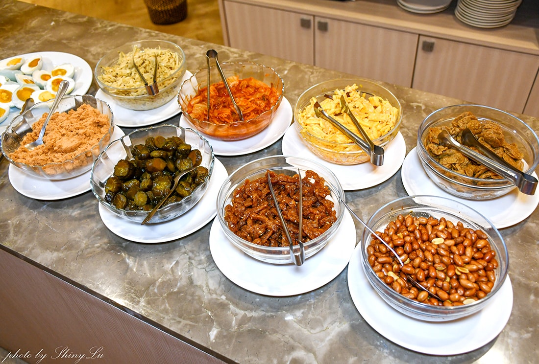 老飯店全面翻新【禾康商旅】客房超大採光棒!還有自助式早餐吃到飽,台中北屯住宿推薦 - 第33張圖 老飯店全面翻新【禾康商旅】客房超大採光棒!還有自助式早餐吃到飽,台中北屯住宿推薦
